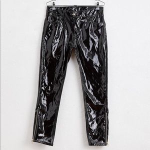 32x32 (fit like 32x30) black vinyl with zip skinny